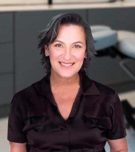 Portrait of Dr. Robin Unger from her official practice profile