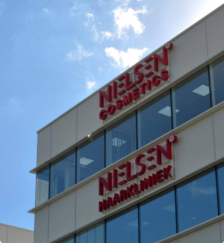 Nielsen Haarkliniek Den Haag gallery photo