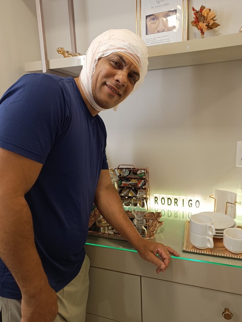 Dr. Gustavo Mello | Transplante Capilar em Vitória, ES gallery photo