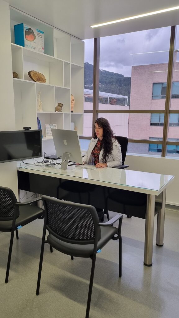 HERO Instituto de Trasplante Capilar Bogotá Colombia — clinic photo from Google Maps