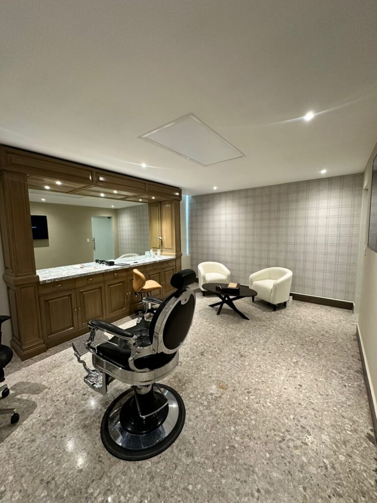 Hair Transplant Mexico, Dr. Antonio Aguilar gallery photo