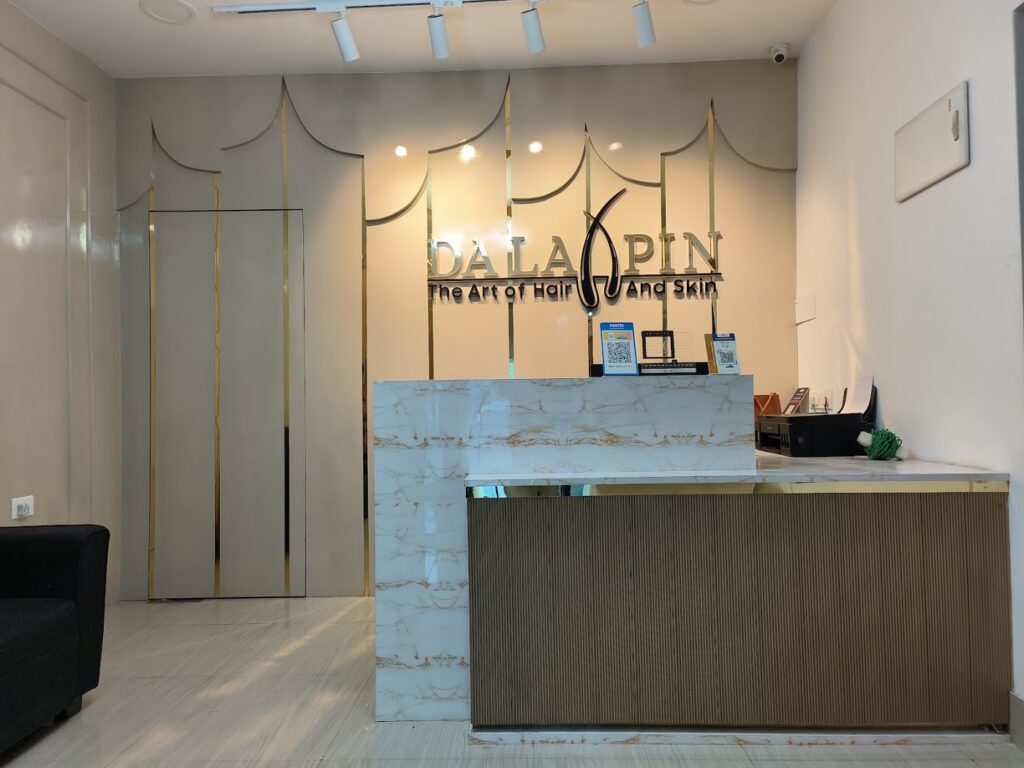 DA LAAPIN Hair Restoration Center gallery photo