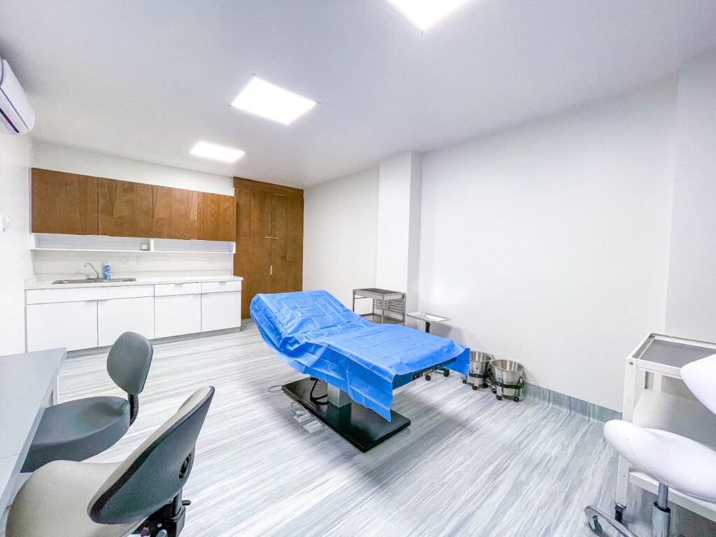 Capilar Hair Center By Dr. Jimmy Cortez gallery photo
