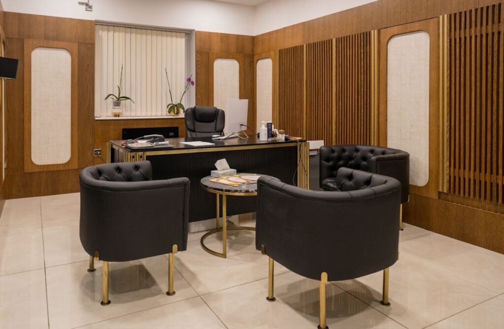 Este Medical Group: Hair and Skin Clinic in Manchester gallery photo