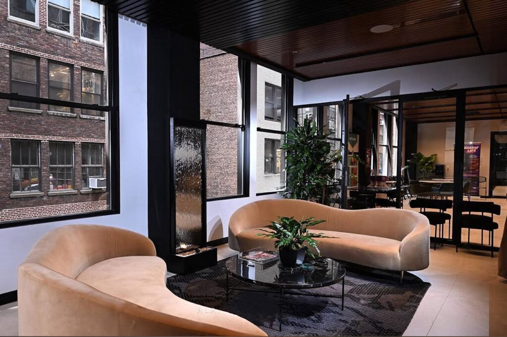 Peak Hair Restoration & Transplant Center- New York City gallery photo