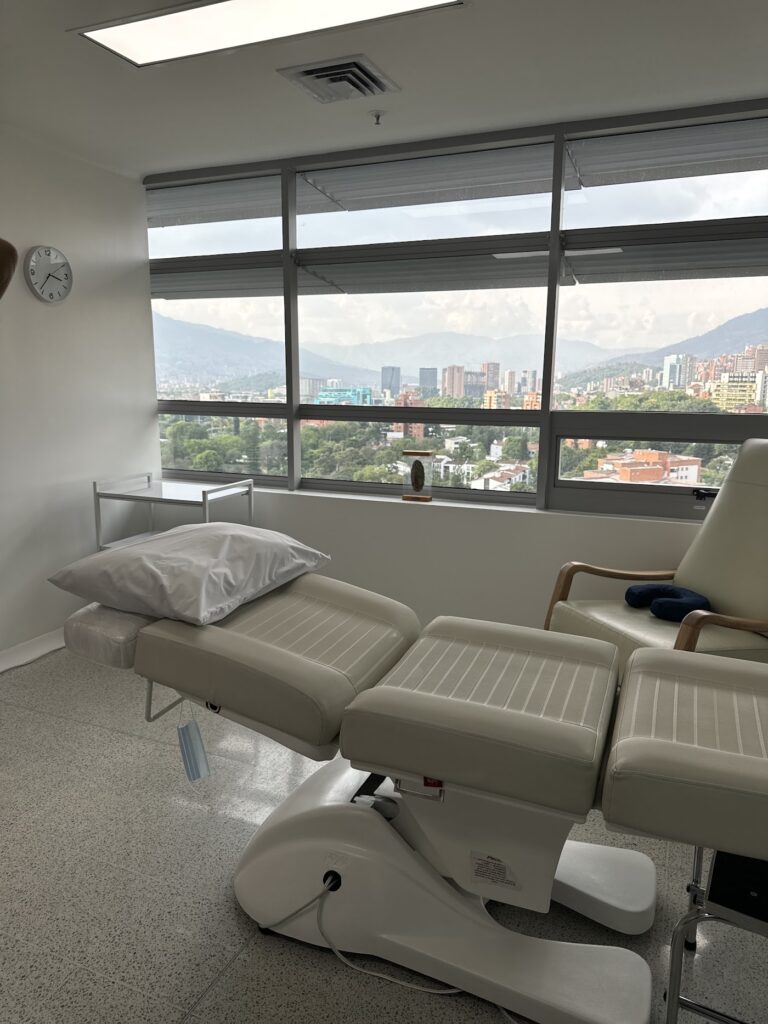 Capillare – Implante Capilar – Hair transplant – Tricólogo gallery photo