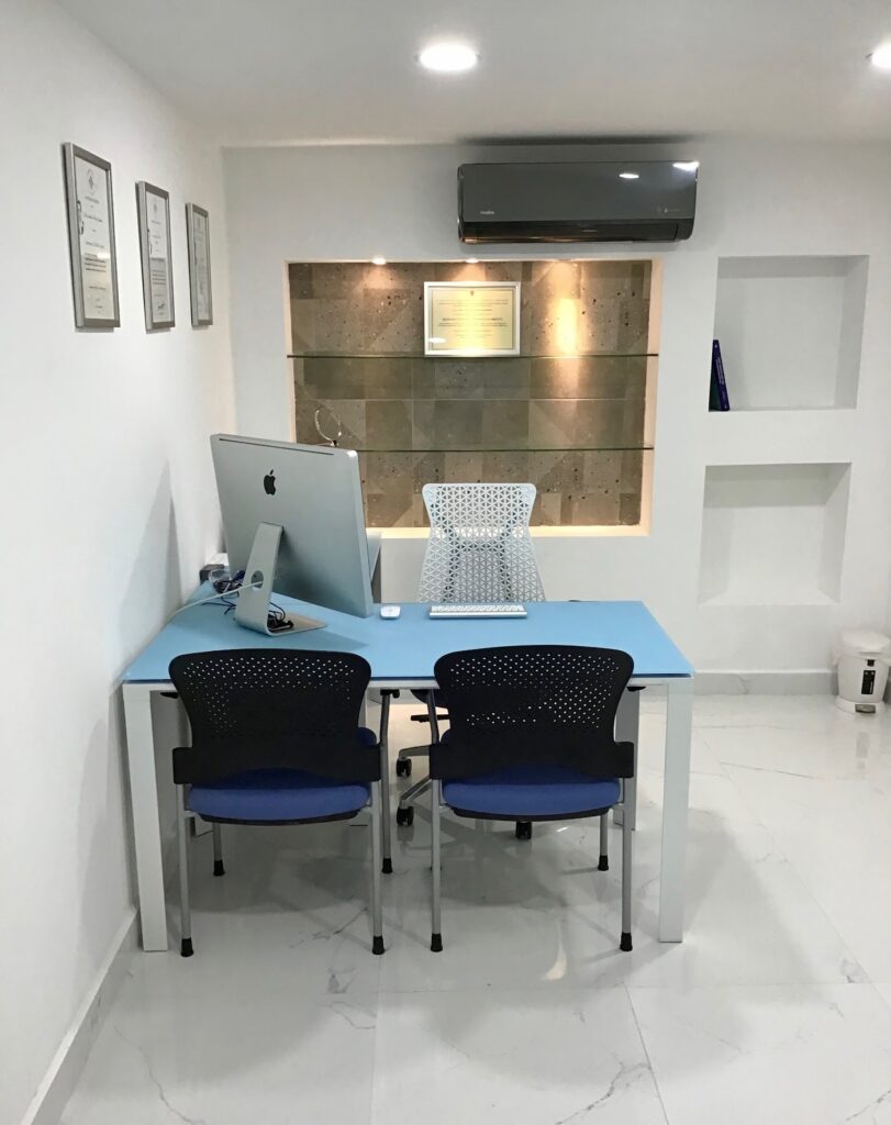 Dra. Carolina Mora Hair Restoration gallery photo