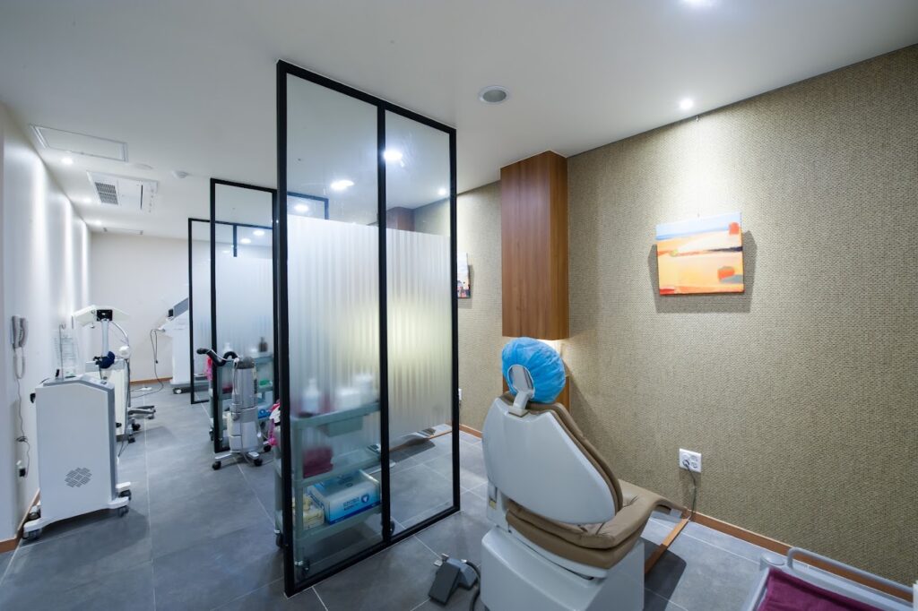 New Hair Institute gallery photo
