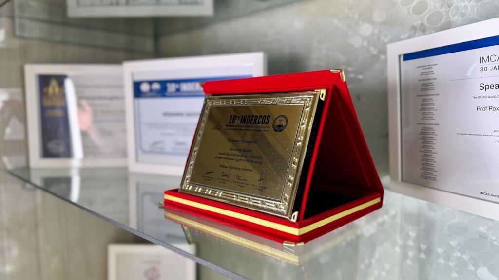 Dr. Roxanna Sadoughifar Hair Institute – Hair Transplant Clinic Tehran gallery photo