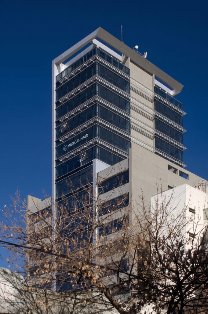 Medical Hair's Belgrano branch at Ciudad de la Paz 1965